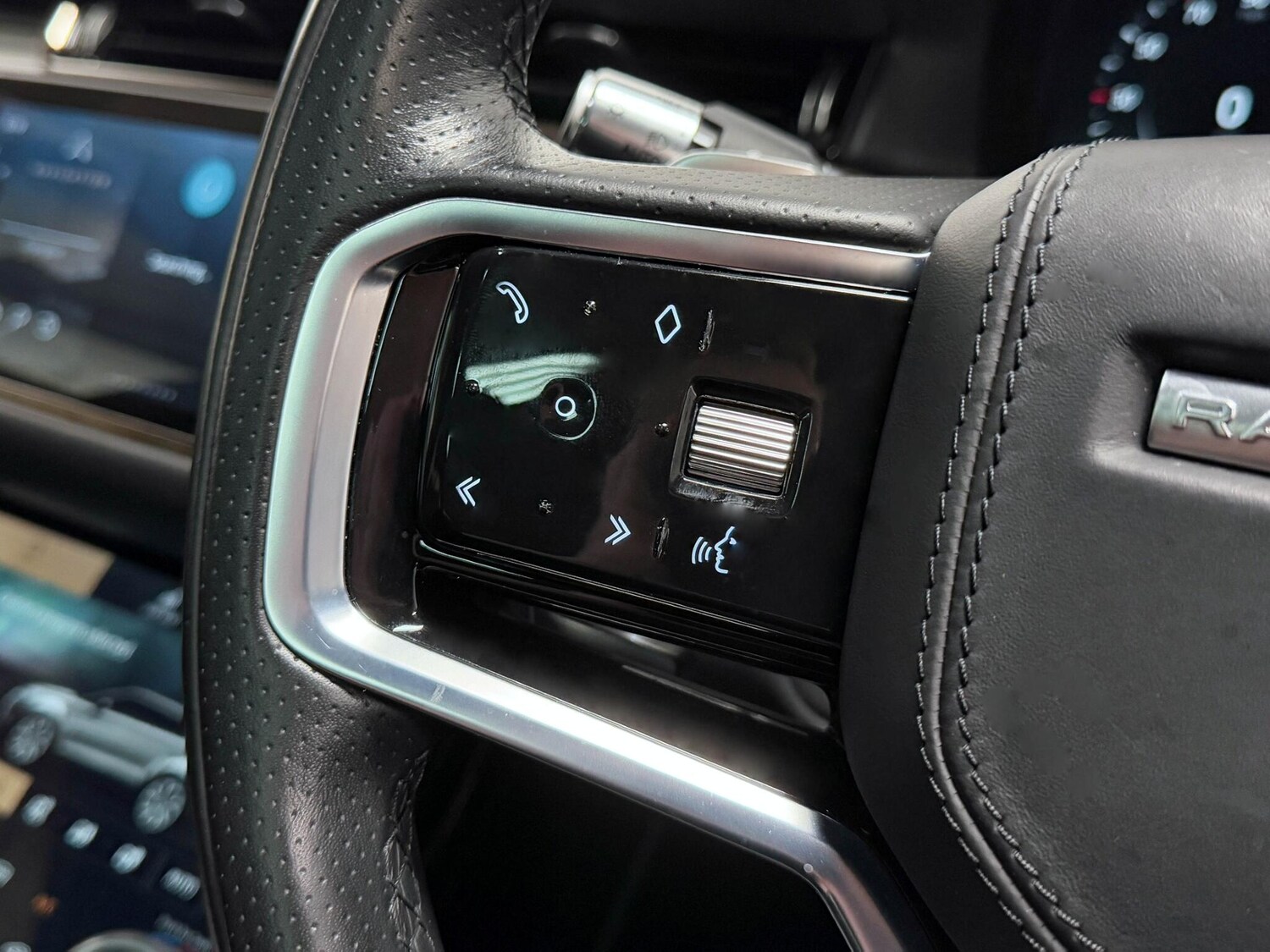 Used Land Rover Range Rover Evoque 2021 for sale - 76200351: Photo 40