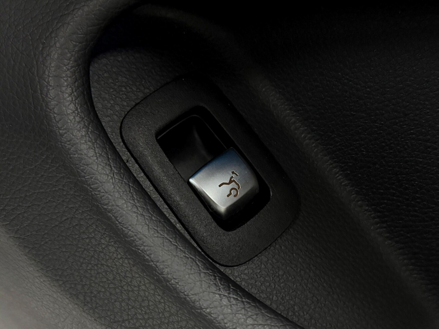 Used Mercedes-Benz C Class 2017 for sale - 76306648: Photo 28