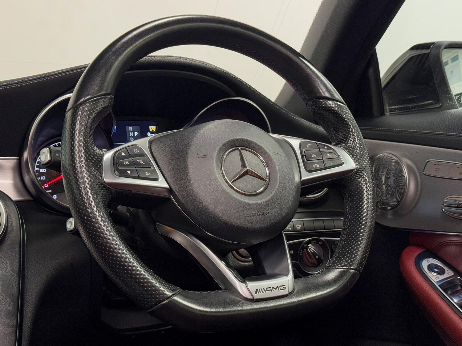 Used Mercedes-Benz C Class 2017 for sale - 76306648: Photo 41