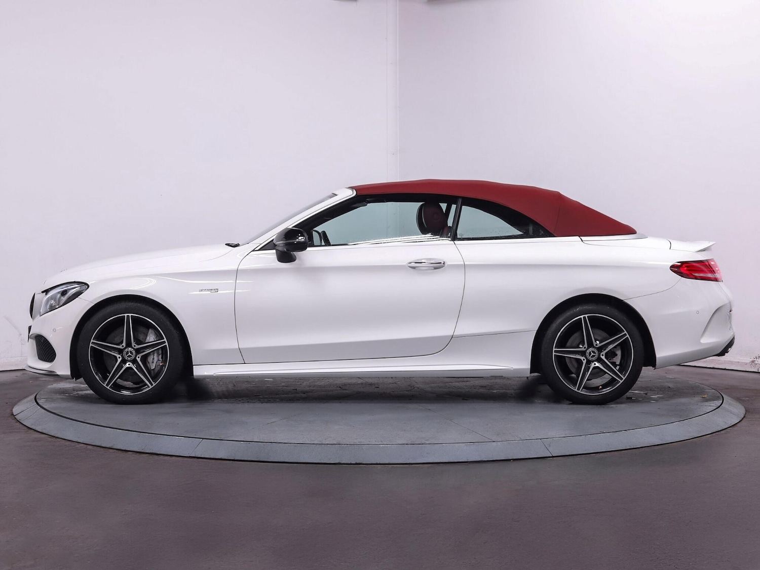 Used Mercedes-Benz C Class 2017 for sale - 76306648: Photo 8