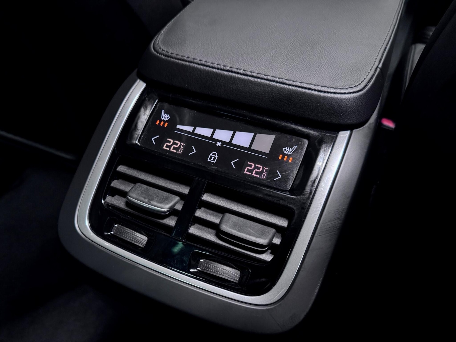 Used Volvo XC90 2023 for sale - 76511784: Photo 30