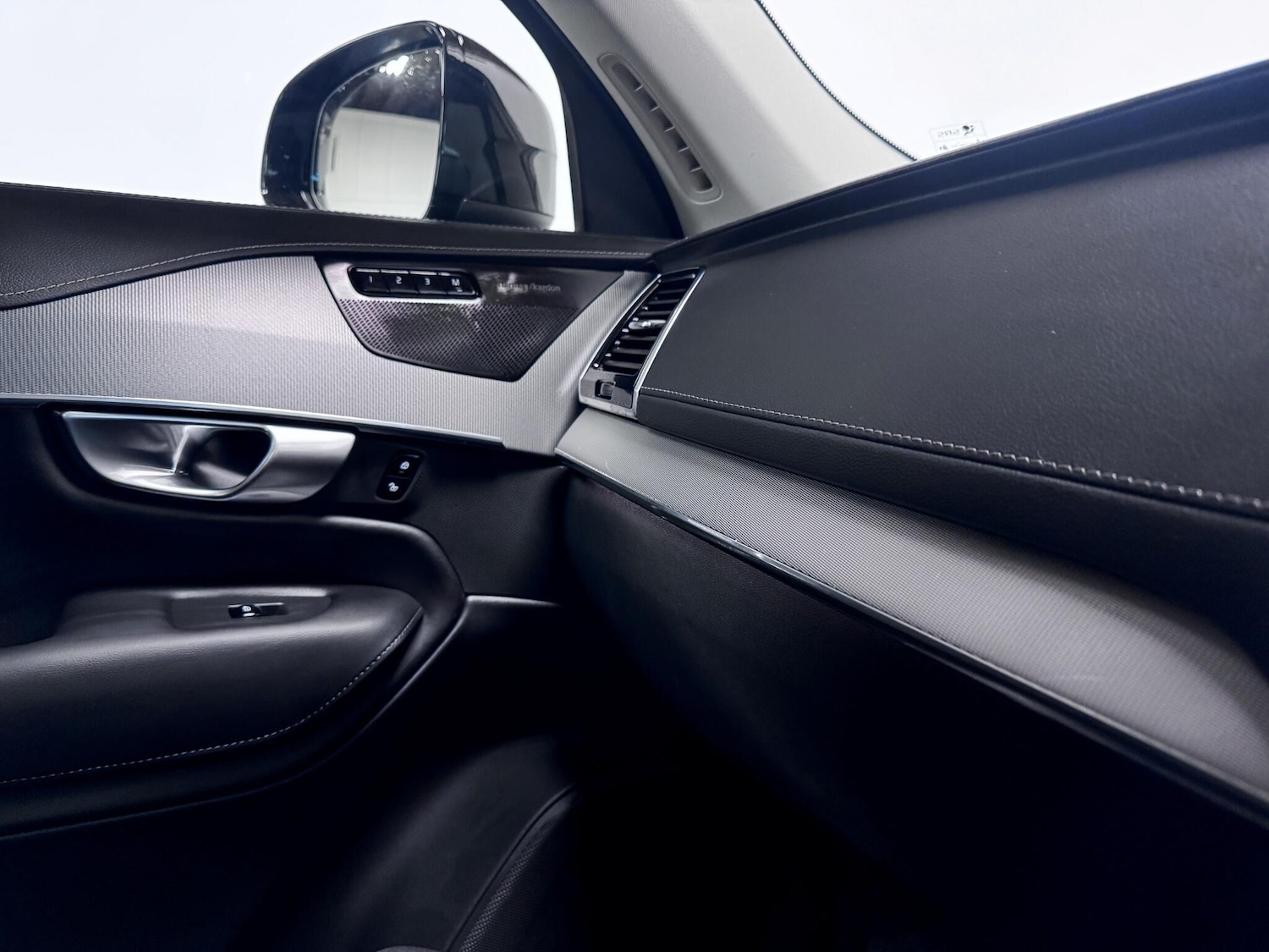 Used Volvo XC90 2023 for sale - 76511784: Photo 32