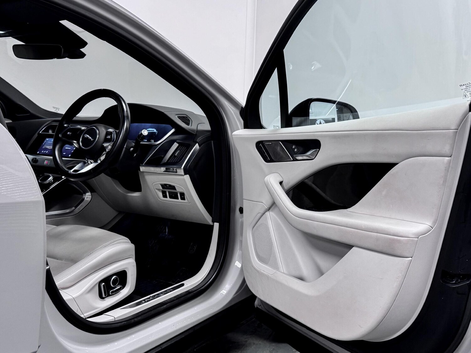 Used Jaguar I-Pace 2021 for sale - 77306316: Photo 14