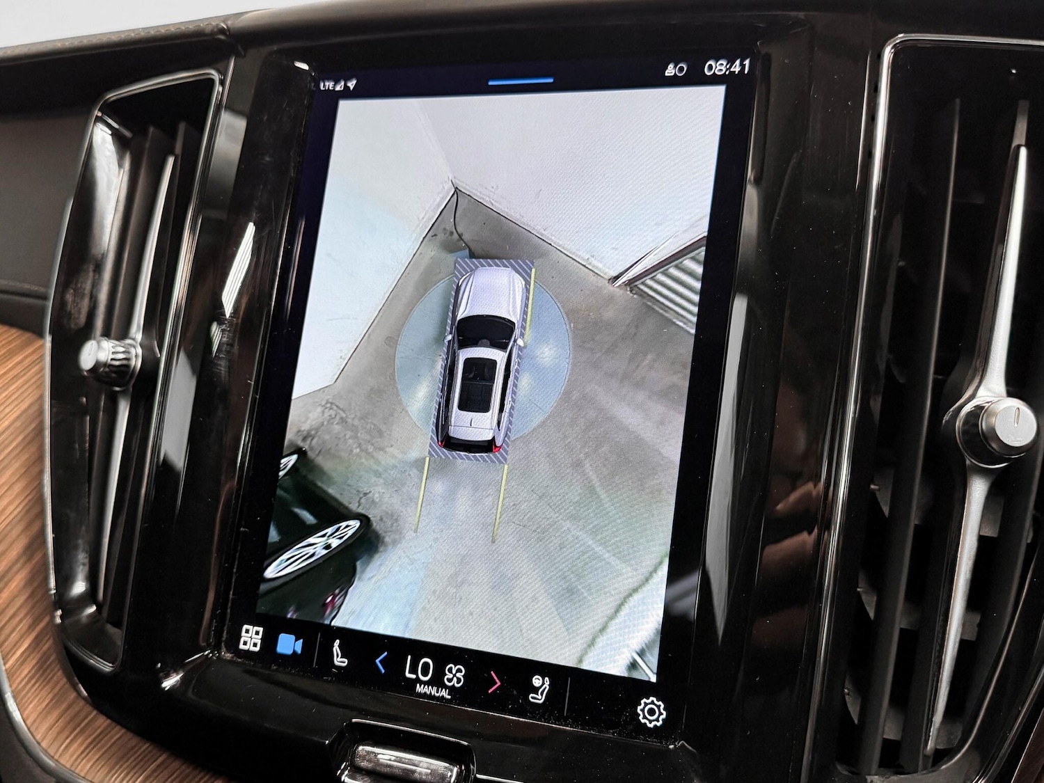Used Volvo XC60 2023 for sale - 76200152: Photo 43