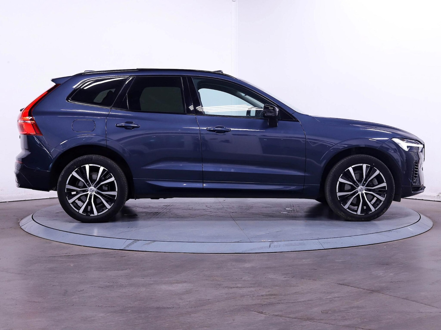 Used Volvo XC60 2023 for sale - 76200152: Photo 8