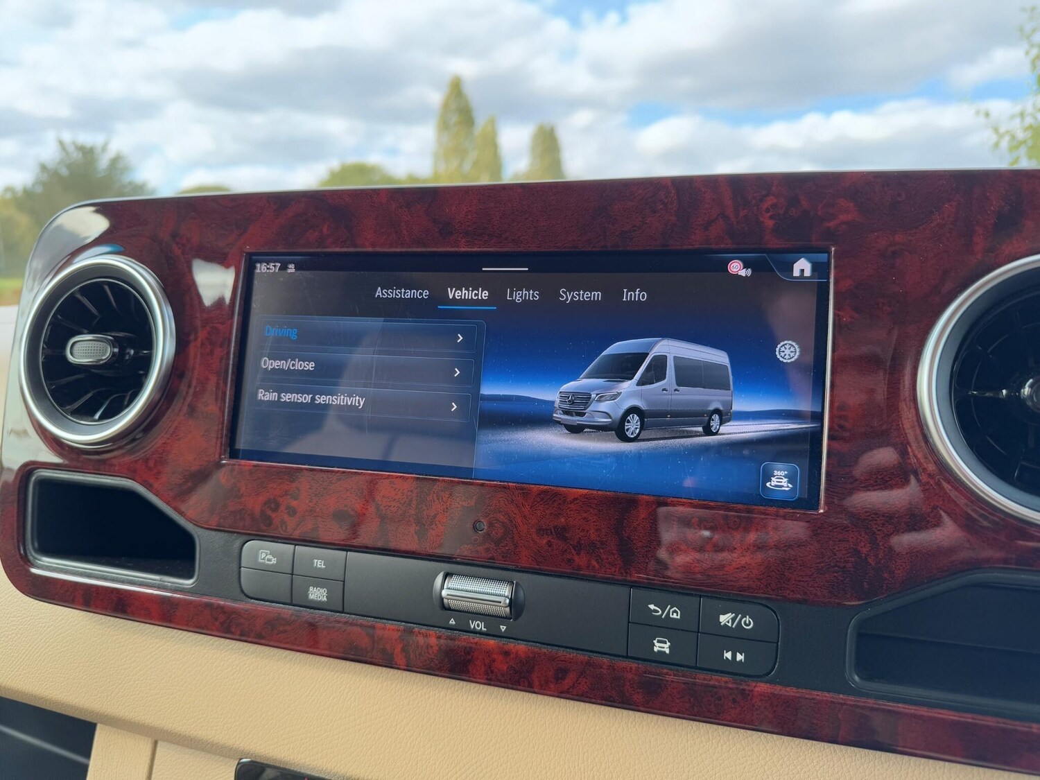 Used Mercedes-Benz Sprinter 2025 for sale - 75578371: Photo 80