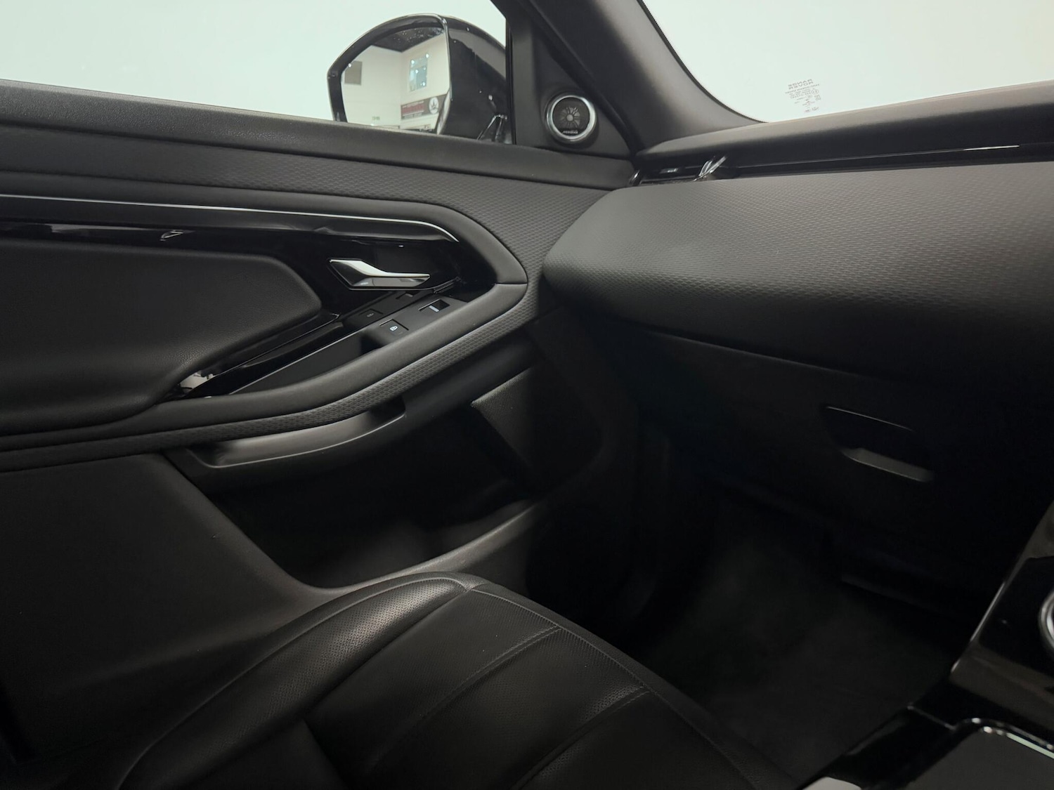 Used Land Rover Range Rover Evoque 2022 for sale - 76167359: Photo 31