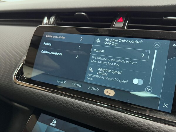 Used Land Rover Range Rover Evoque 2022 for sale - 76167359: Photo 46