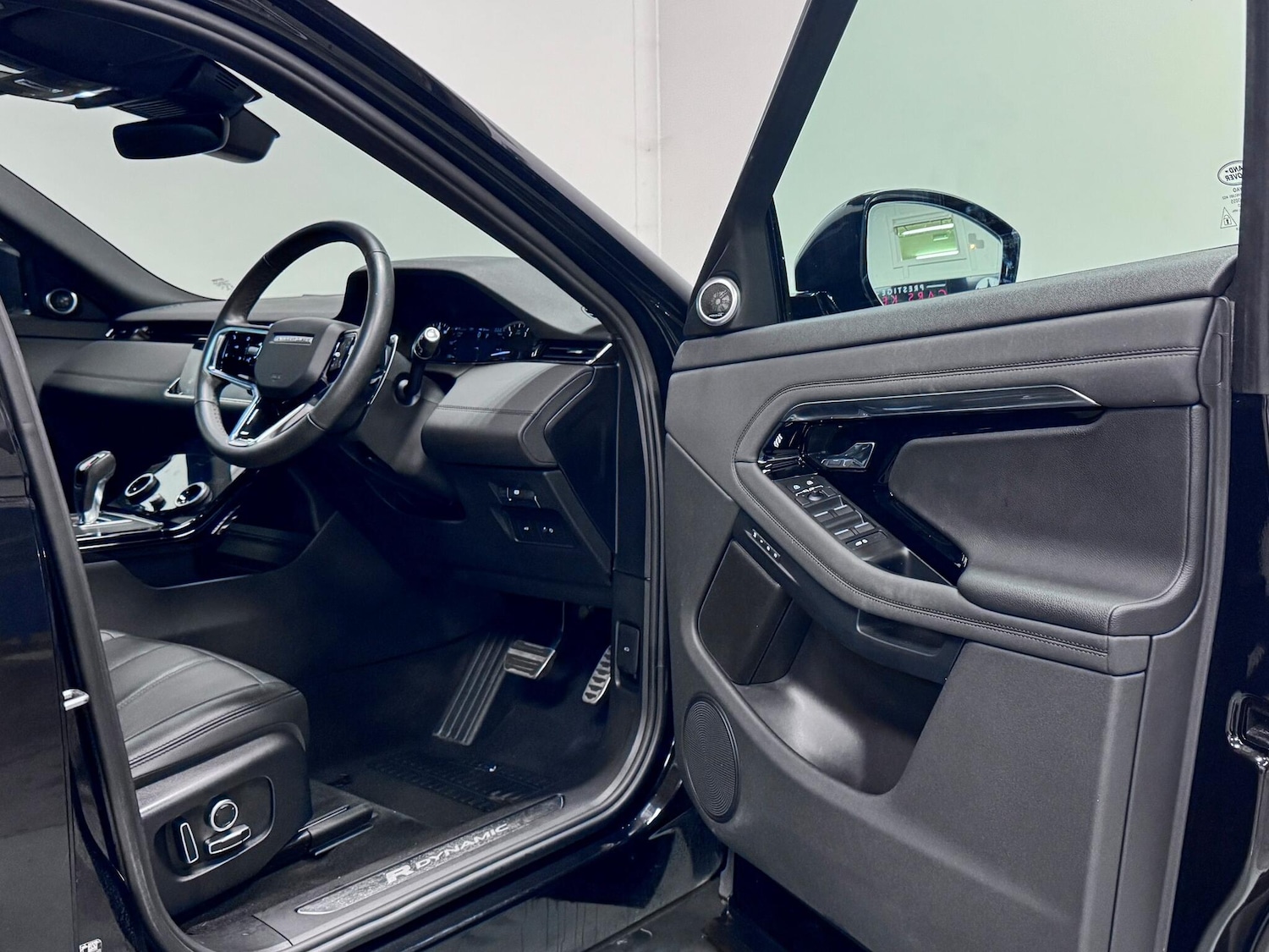 Used Land Rover Range Rover Evoque 2022 for sale - 76549911: Photo 14