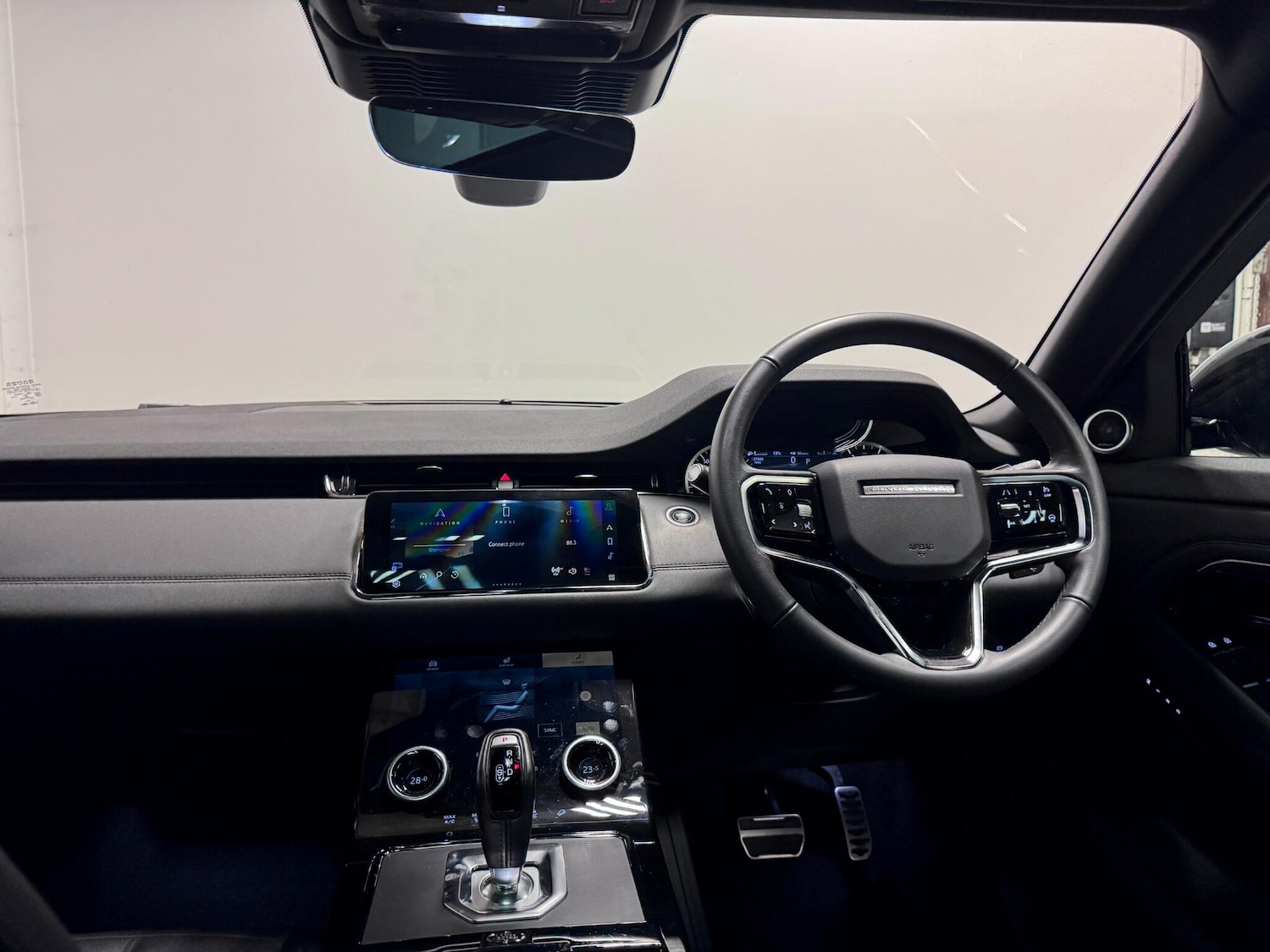 Used Land Rover Range Rover Evoque 2022 for sale - 76549911: Photo 28