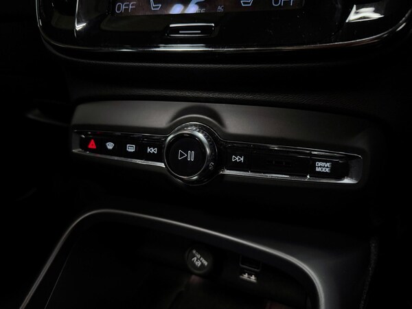 Used Volvo XC40 2021 for sale - 76200464: Photo 33
