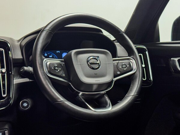 Used Volvo XC40 2021 for sale - 76200464: Photo 35