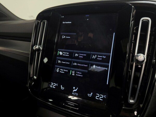 Used Volvo XC40 2021 for sale - 76200464: Photo 46