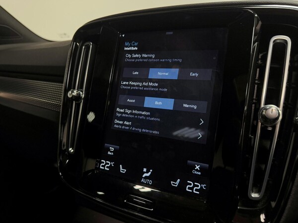 Used Volvo XC40 2021 for sale - 76200464: Photo 47