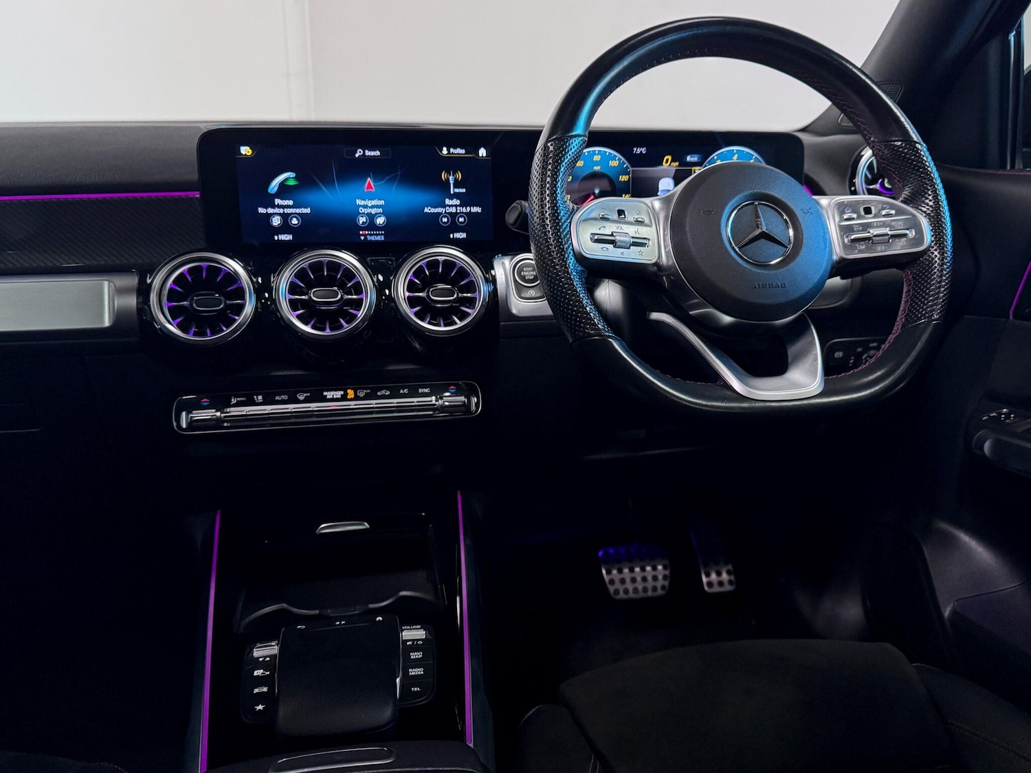 Used Mercedes-Benz GLB 2022 for sale - 76658339: Photo 32