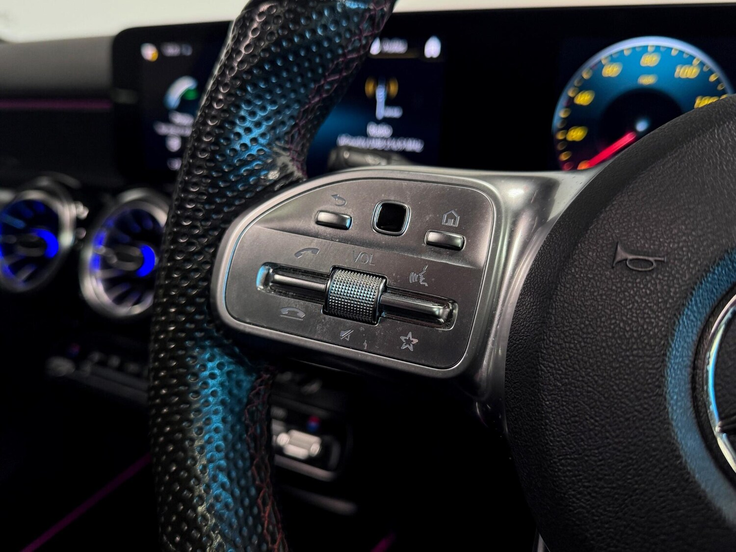 Used Mercedes-Benz GLB 2022 for sale - 76658339: Photo 34