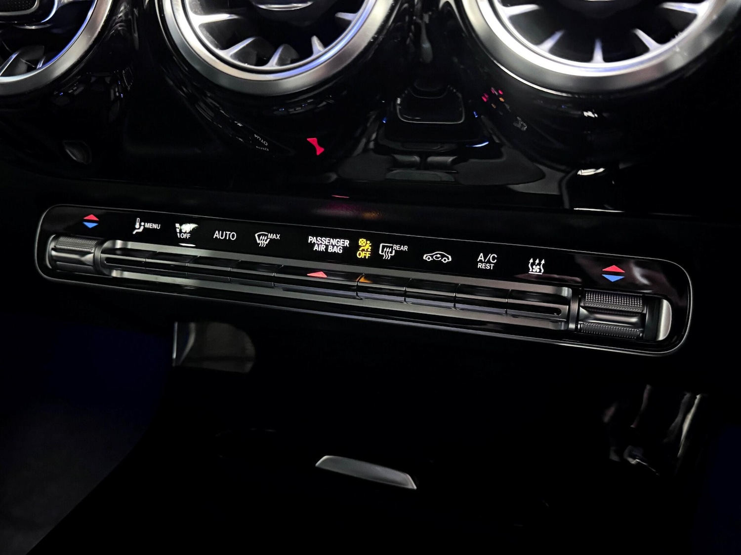 Used Mercedes-Benz CLA 2021 for sale - 76887440: Photo 31