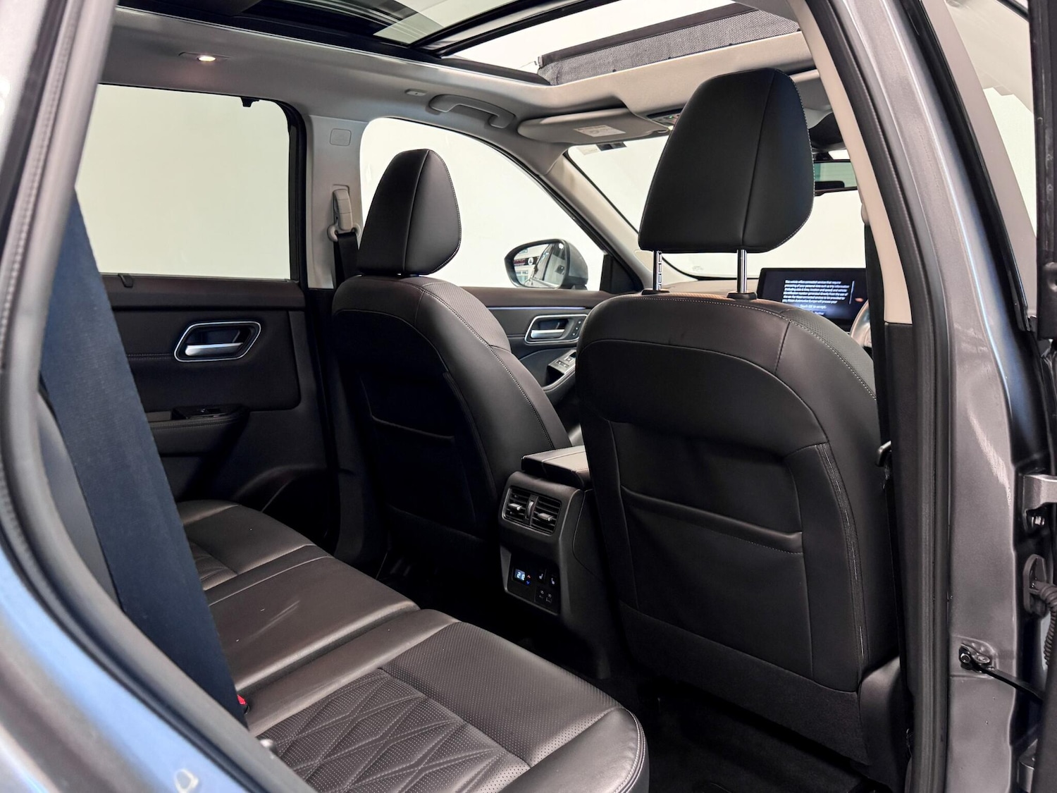 Used Nissan X-Trail 2024 for sale - 76786716: Photo 28