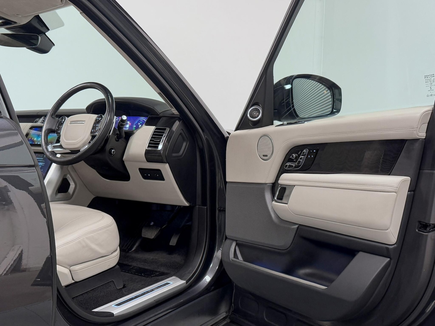 Used Land Rover Range Rover 2018 for sale - 76361491: Photo 18