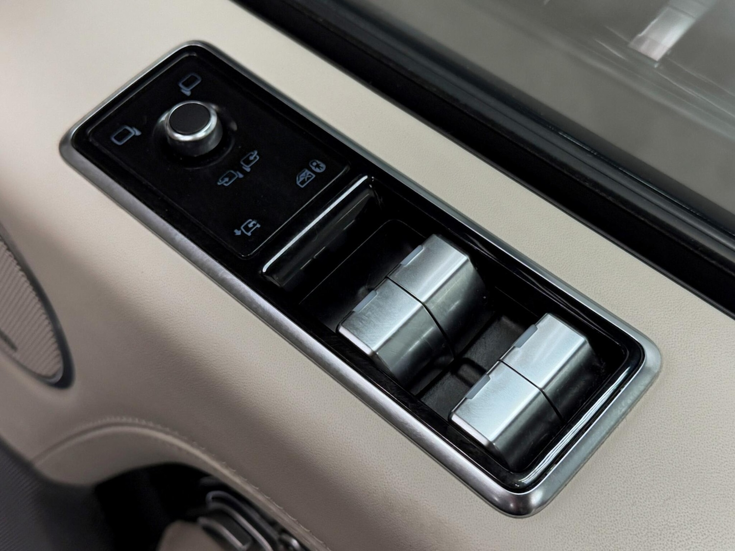 Used Land Rover Range Rover 2018 for sale - 76361491: Photo 19