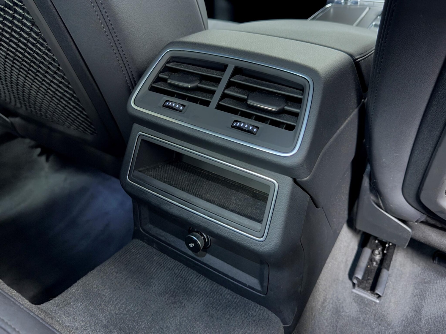 Used Audi A6 Saloon for sale - 76728829: Photo 23