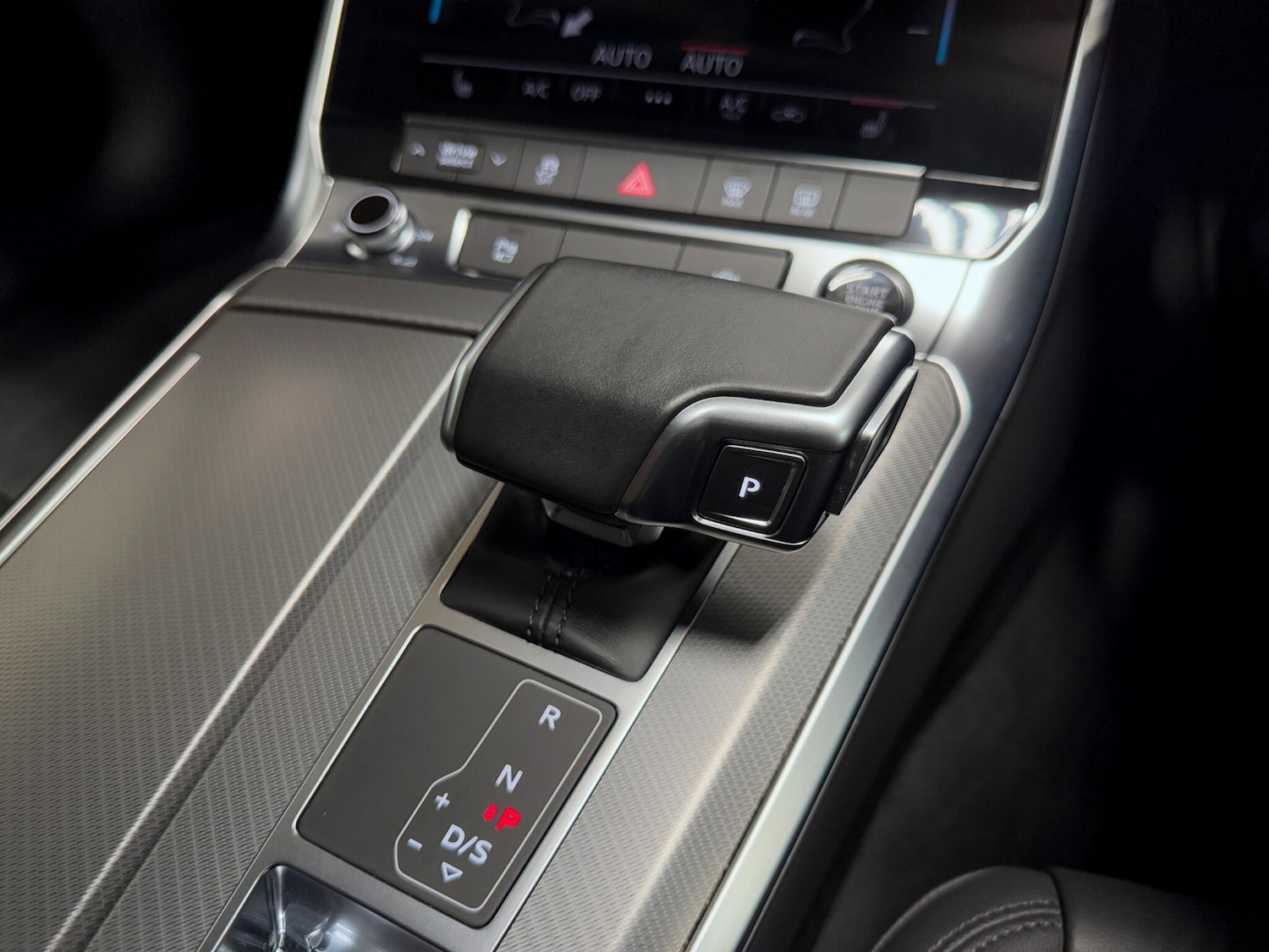 Used Audi A6 Saloon for sale - 76728829: Photo 28