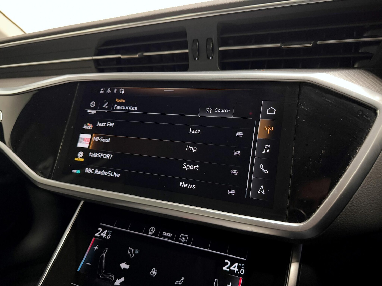 Used Audi A6 Saloon for sale - 76728829: Photo 38