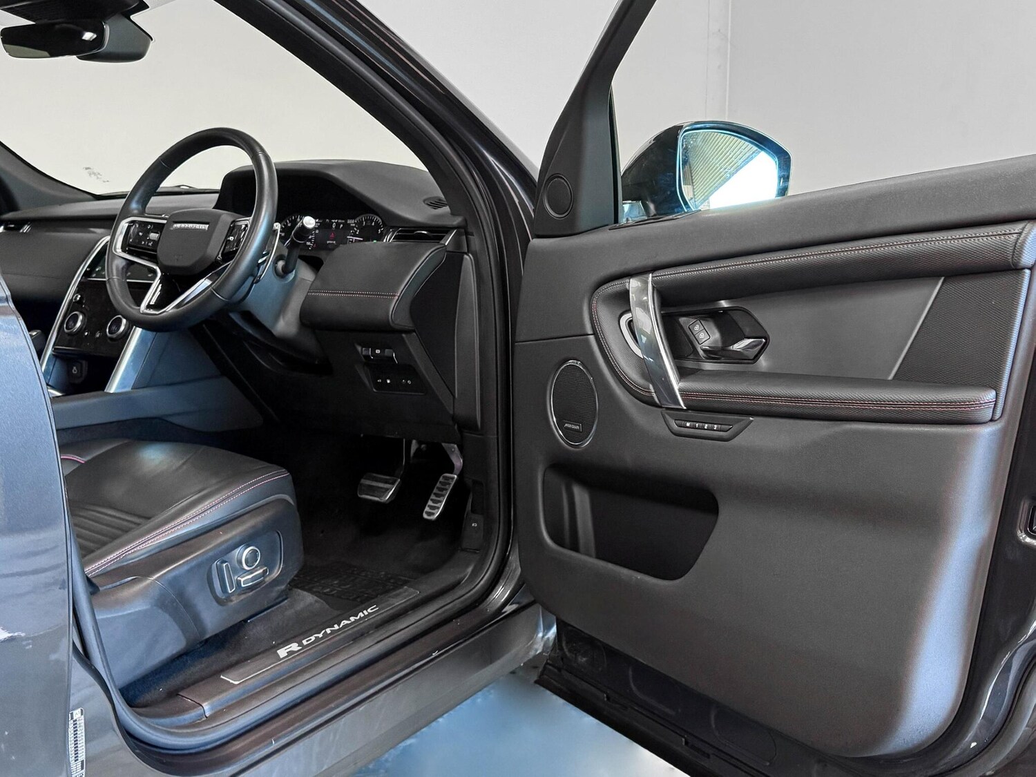 Used Land Rover Discovery Sport 2022 for sale - 76772080: Photo 14