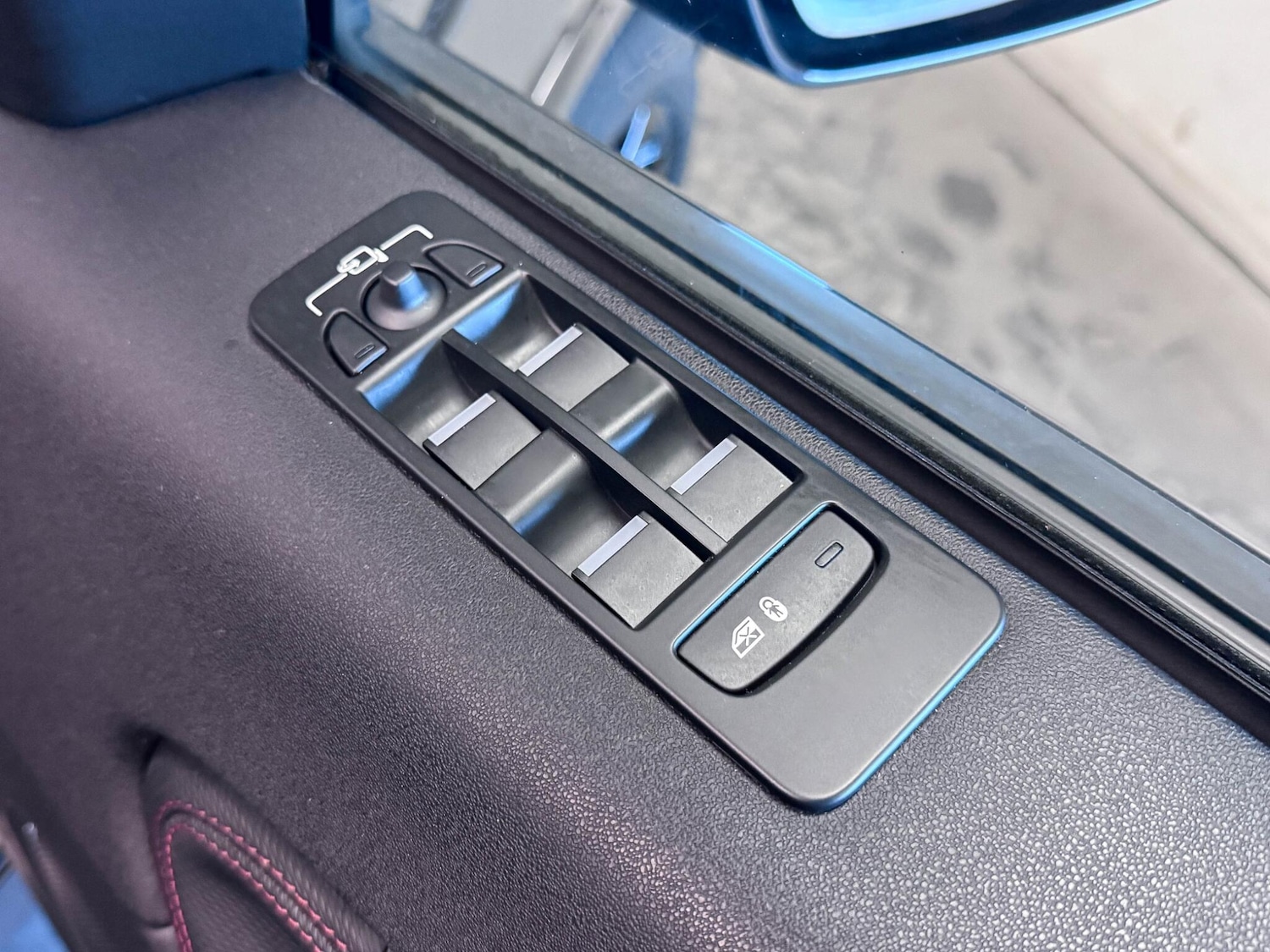 Used Land Rover Discovery Sport 2022 for sale - 76772080: Photo 16