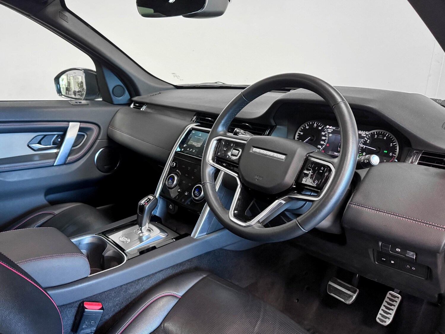 Used Land Rover Discovery Sport 2022 for sale - 76772080: Photo 21