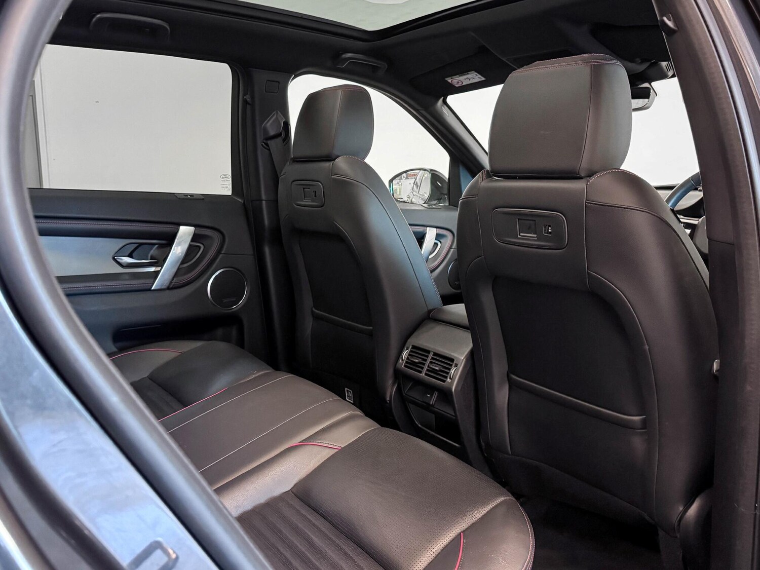 Used Land Rover Discovery Sport 2022 for sale - 76772080: Photo 26