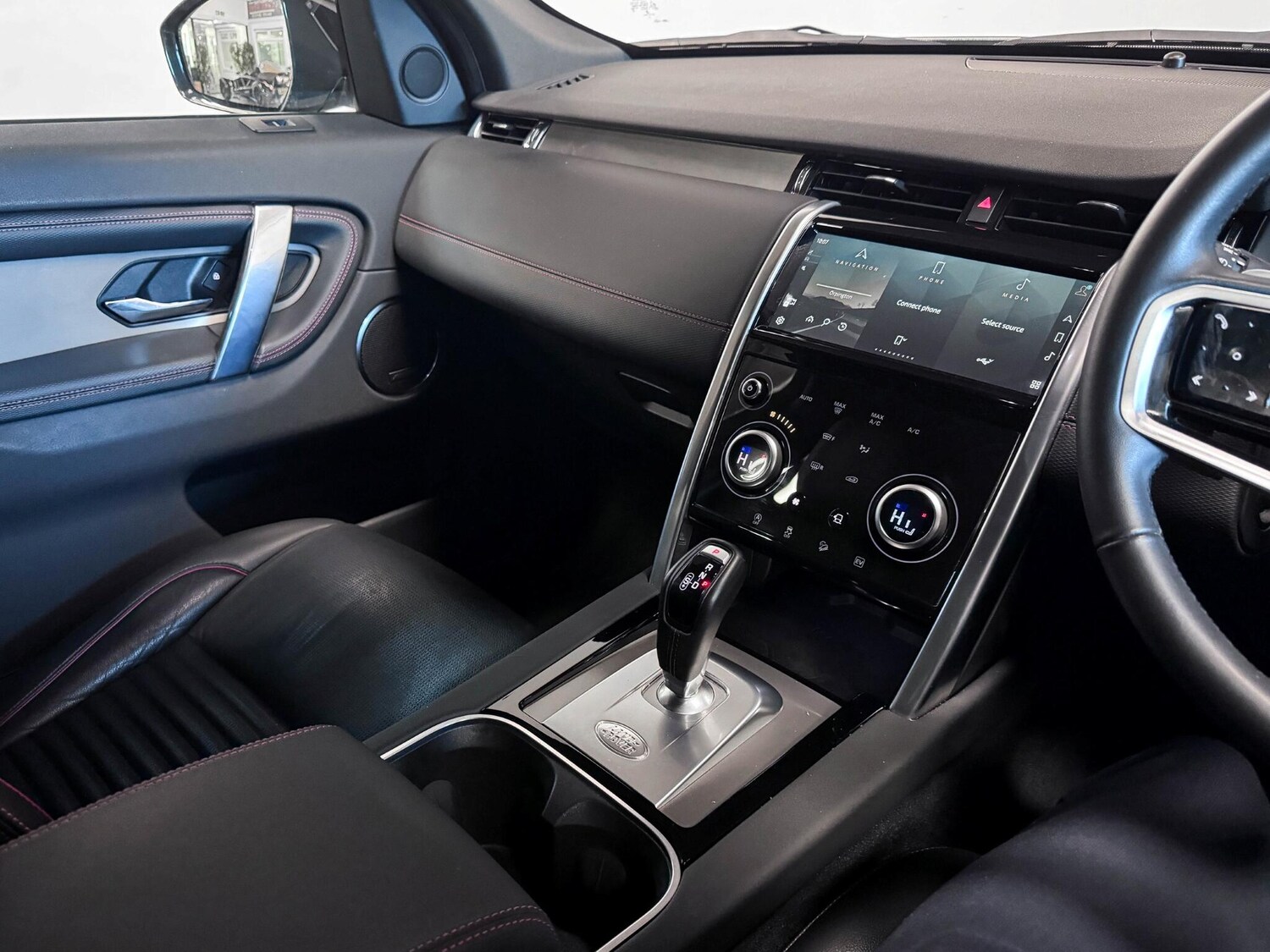 Used Land Rover Discovery Sport 2022 for sale - 76772080: Photo 29