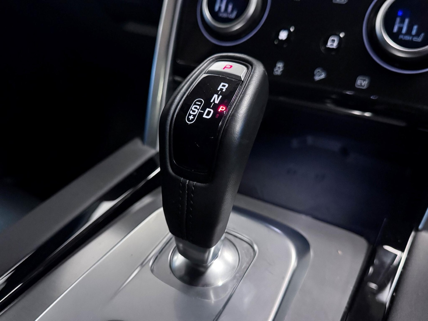 Used Land Rover Discovery Sport 2022 for sale - 76772080: Photo 32