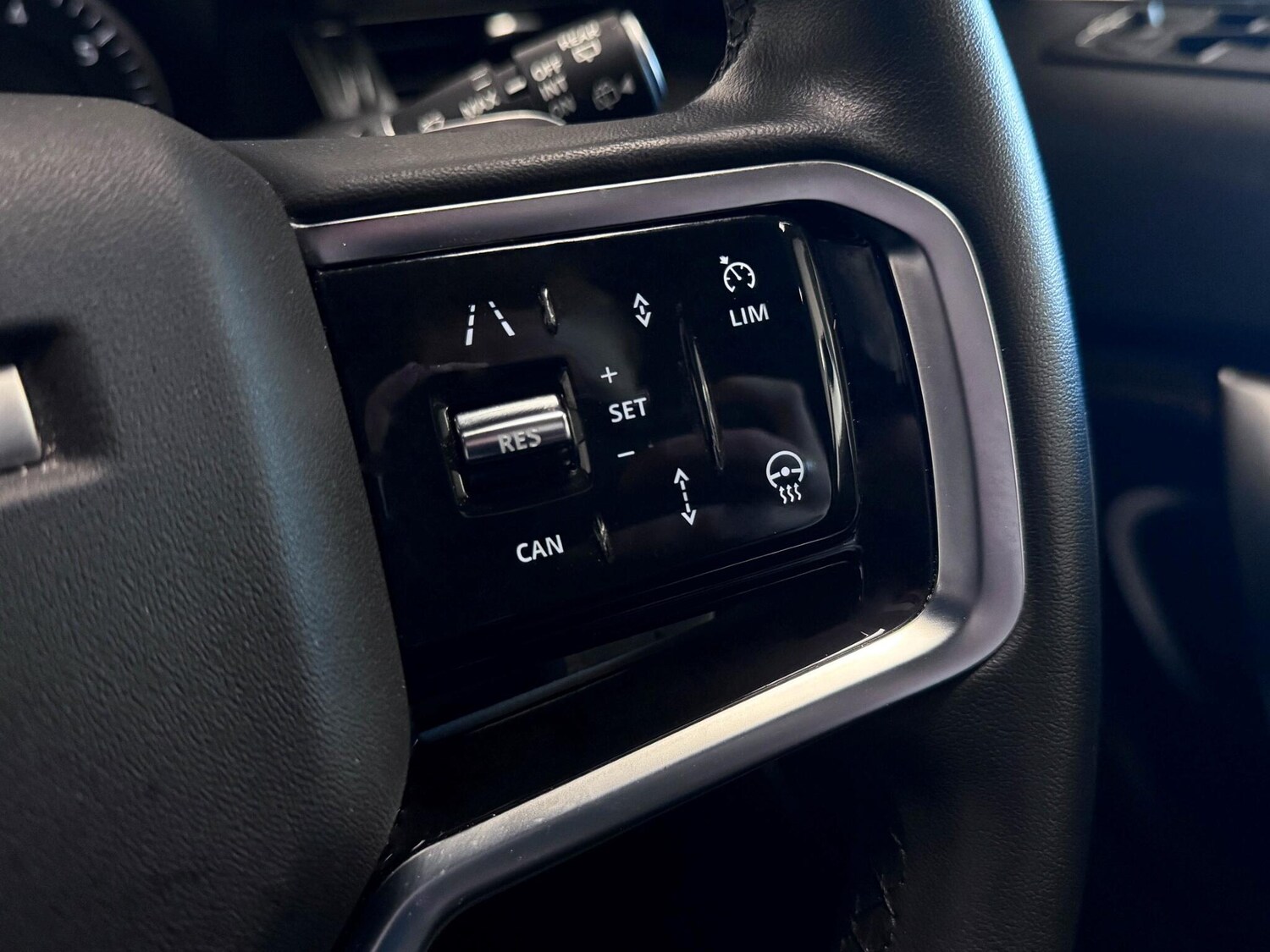 Used Land Rover Discovery Sport 2022 for sale - 76772080: Photo 41