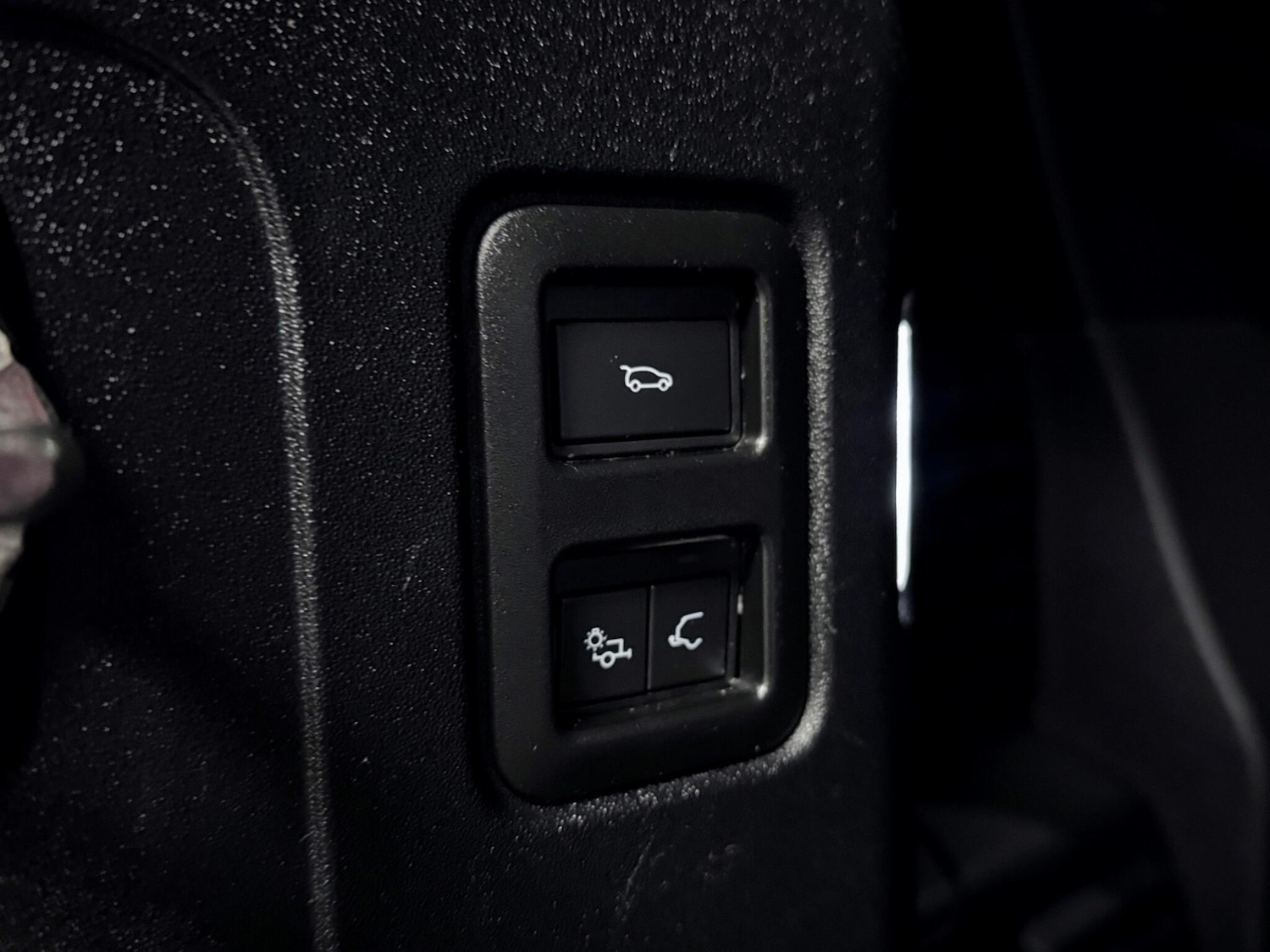 Used Land Rover Defender 90 2021 for sale - 76689565: Photo 13