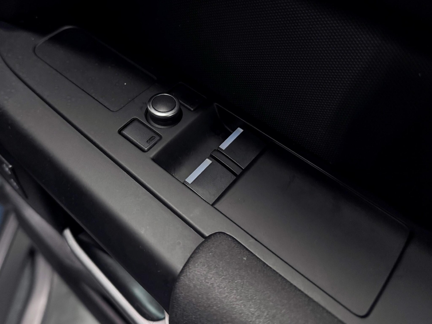 Used Land Rover Defender 90 2021 for sale - 76689565: Photo 18