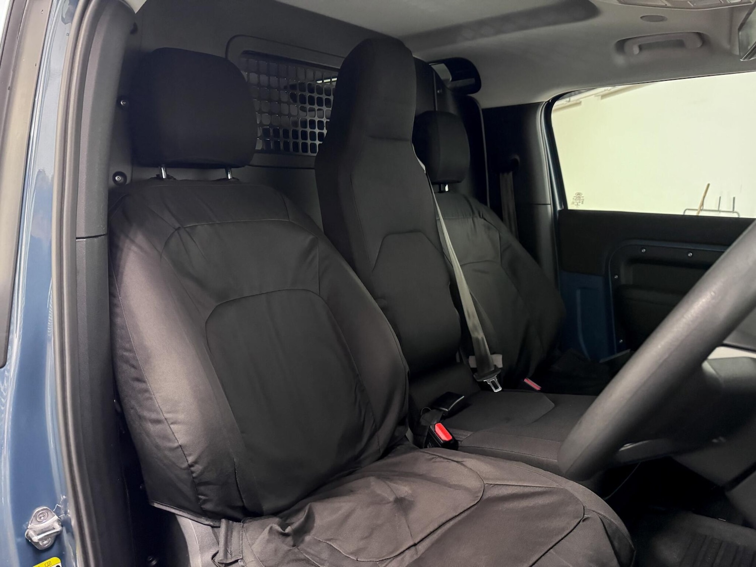 Used Land Rover Defender 90 2021 for sale - 76689565: Photo 22