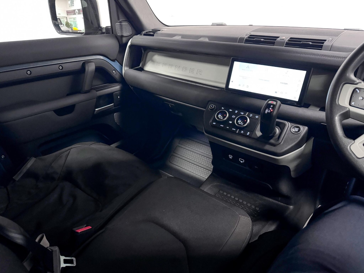 Used Land Rover Defender 90 2021 for sale - 76689565: Photo 23