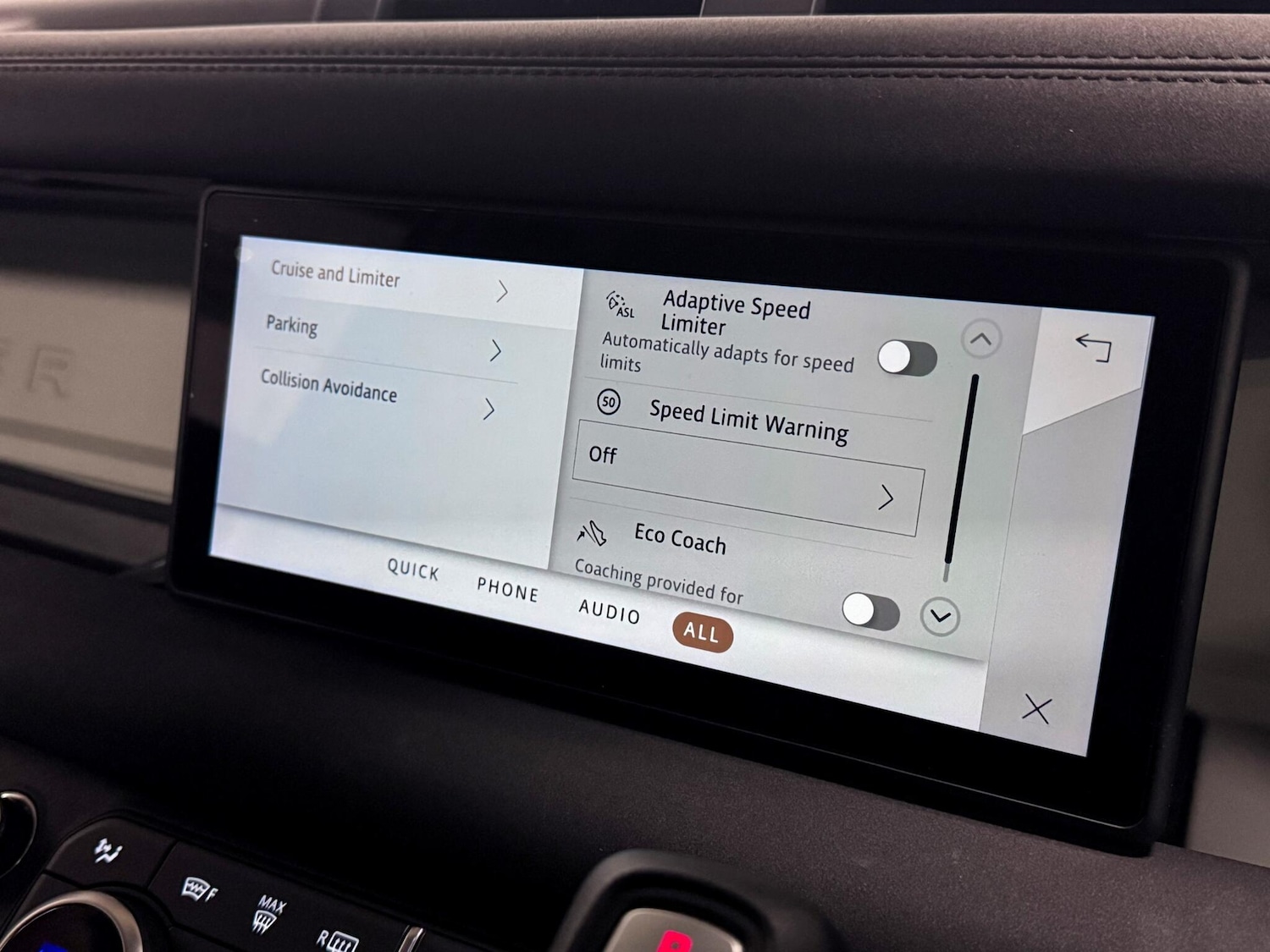 Used Land Rover Defender 90 2021 for sale - 76689565: Photo 38