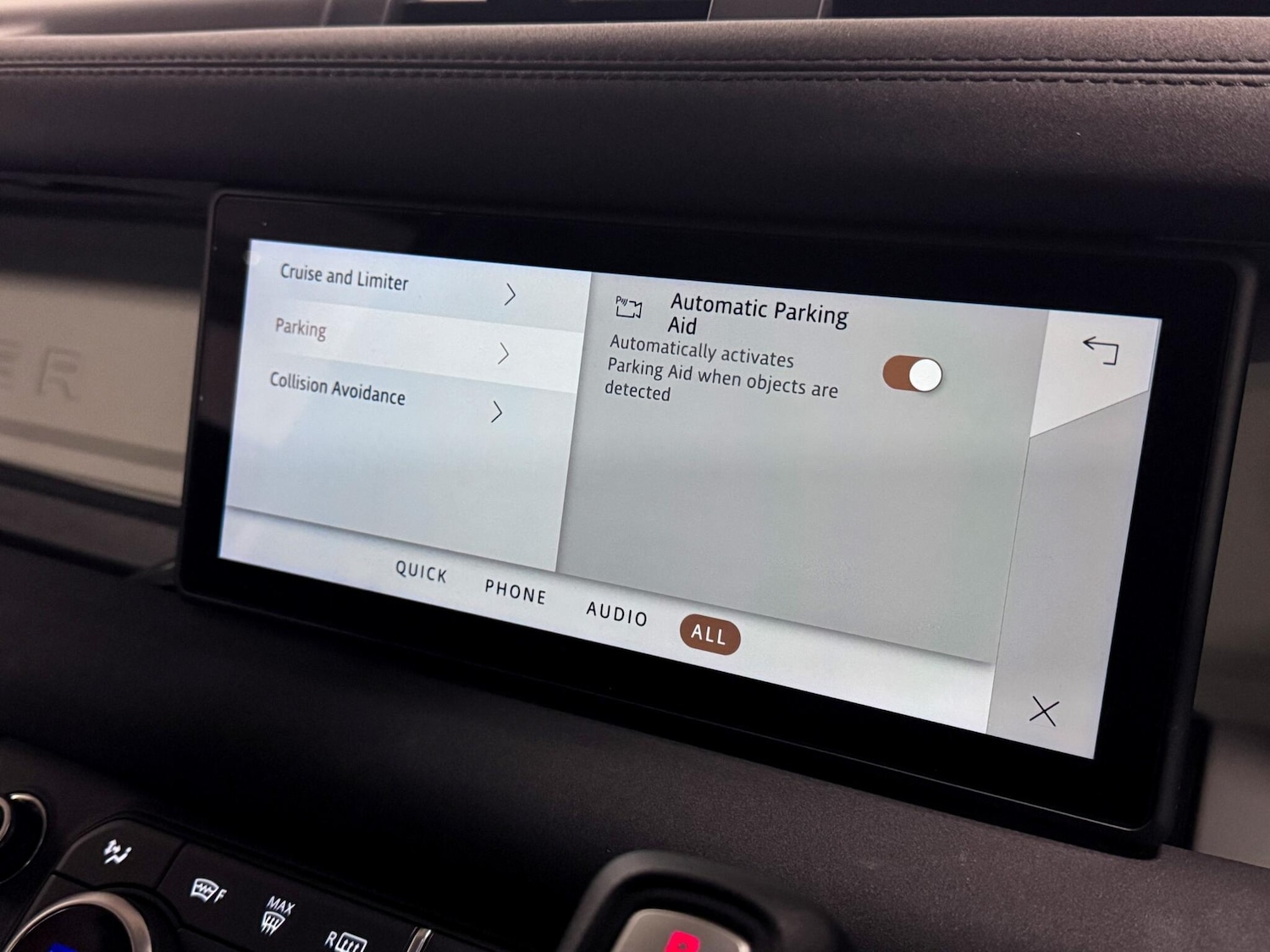 Used Land Rover Defender 90 2021 for sale - 76689565: Photo 39