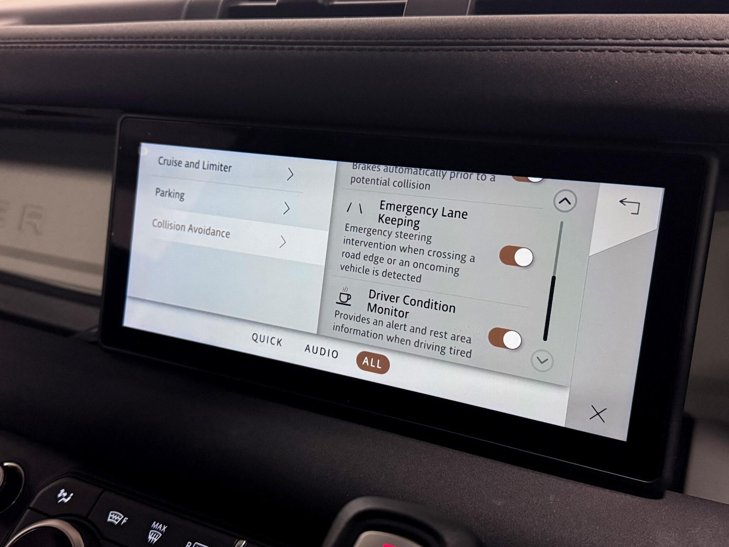 Used Land Rover Defender 90 2021 for sale - 76689565: Photo 41