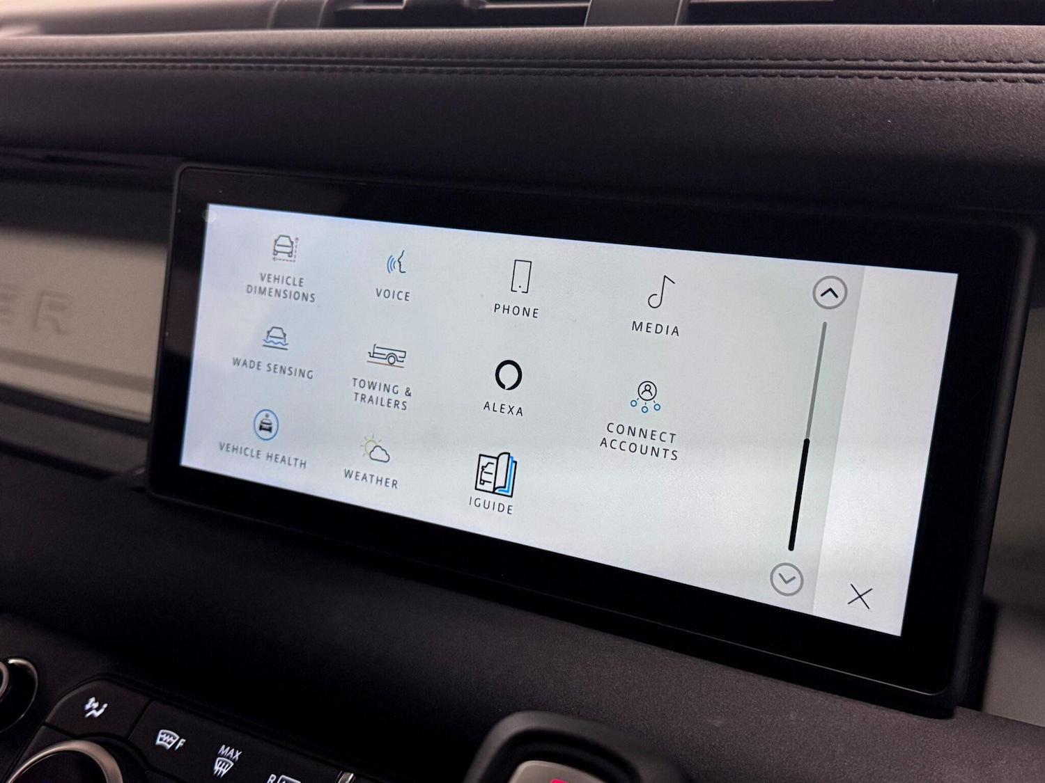 Used Land Rover Defender 90 2021 for sale - 76689565: Photo 44