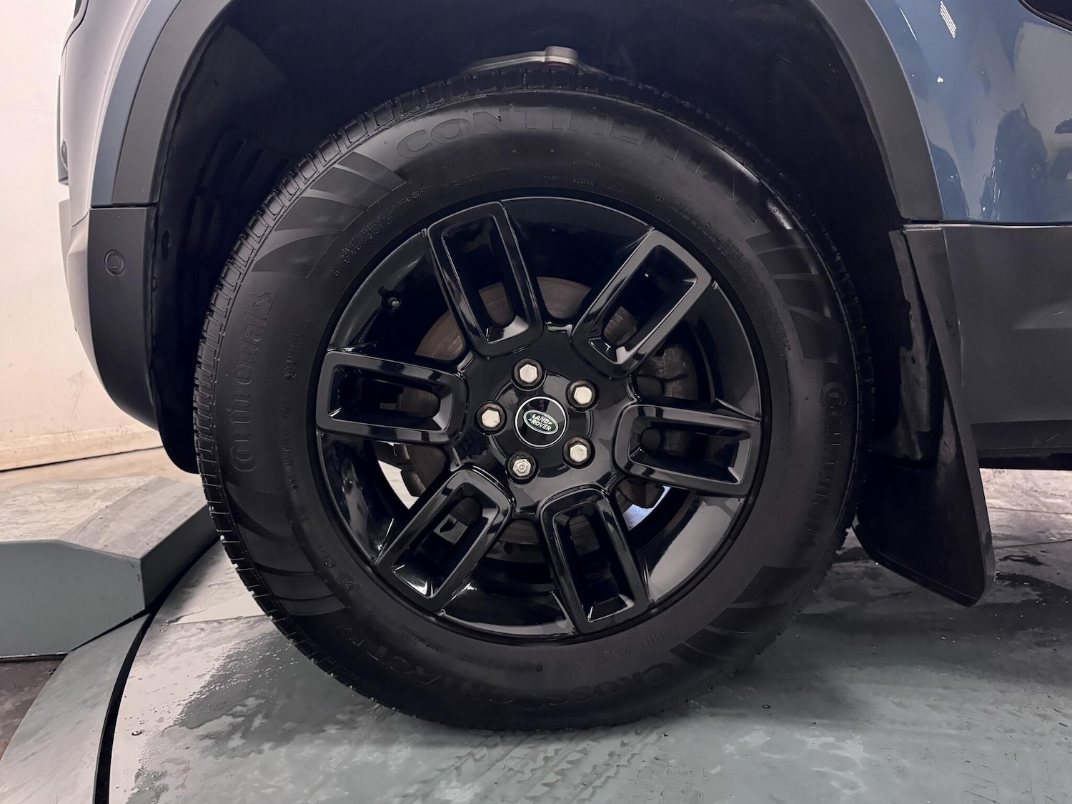 Used Land Rover Defender 90 2021 for sale - 76689565: Photo 54