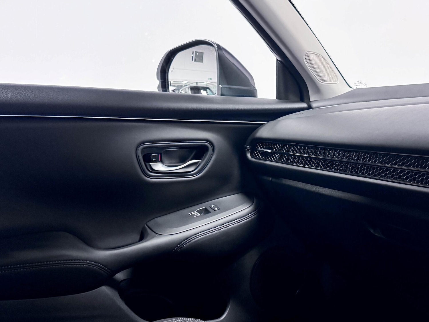 Used Honda ZR-V 2024 for sale - 76613011: Photo 29