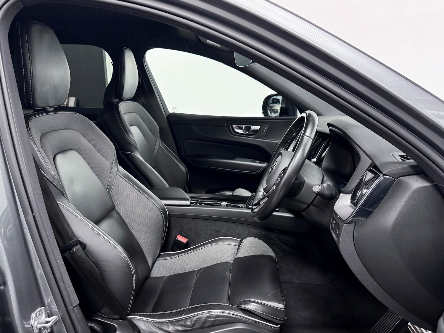 Used Volvo XC60 2021 for sale - 77574849: Photo 19