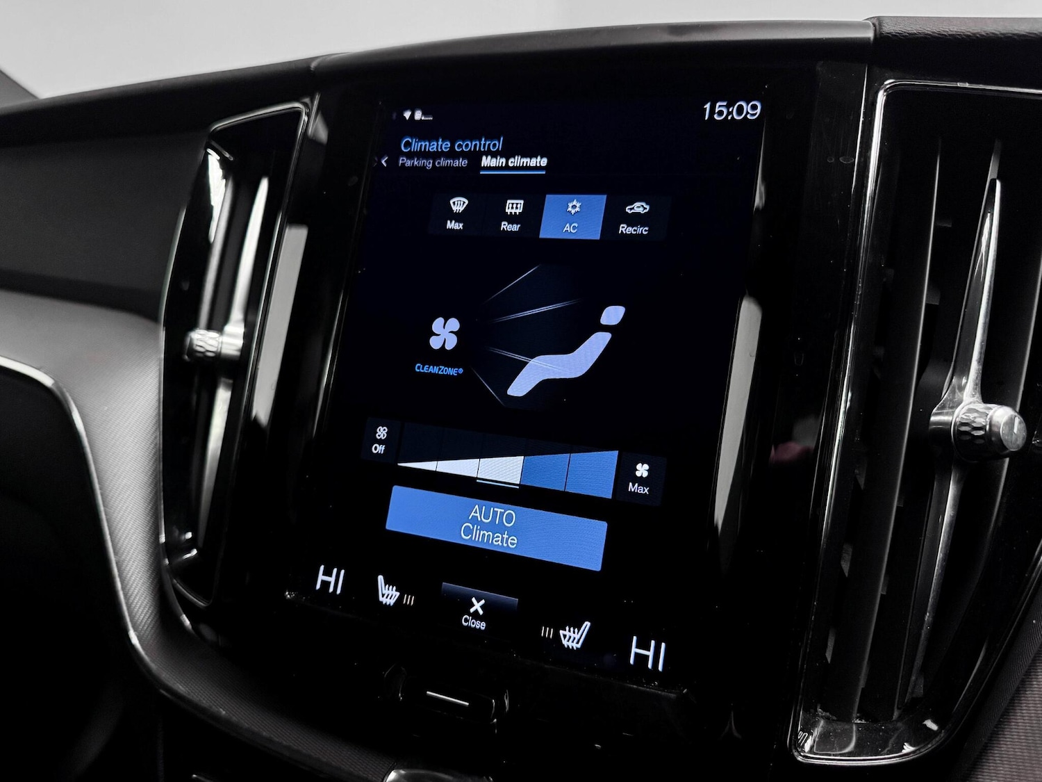 Used Volvo XC60 2021 for sale - 77574849: Photo 44