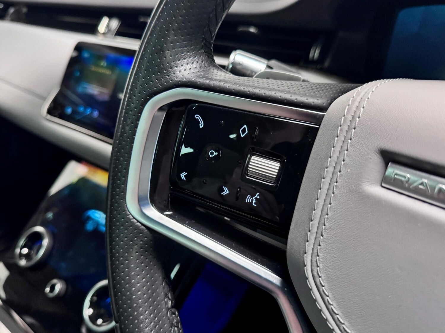 Used Land Rover Range Rover Evoque 2021 for sale - 77331657: Photo 40