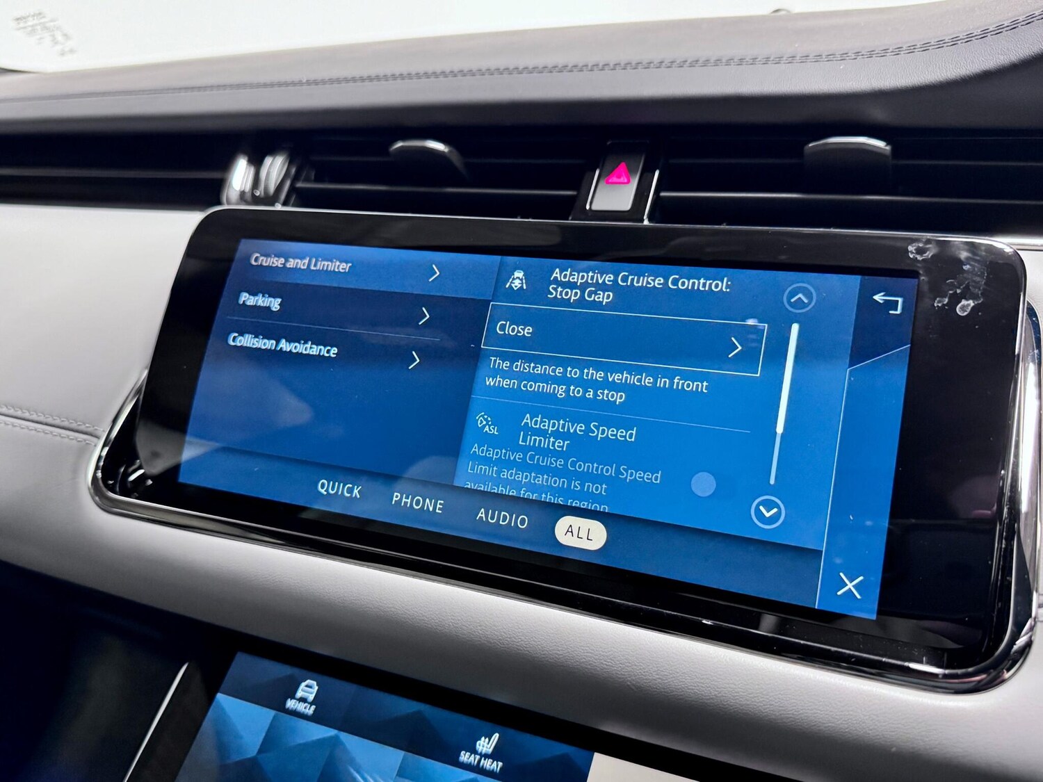 Used Land Rover Range Rover Evoque 2021 for sale - 77331657: Photo 50