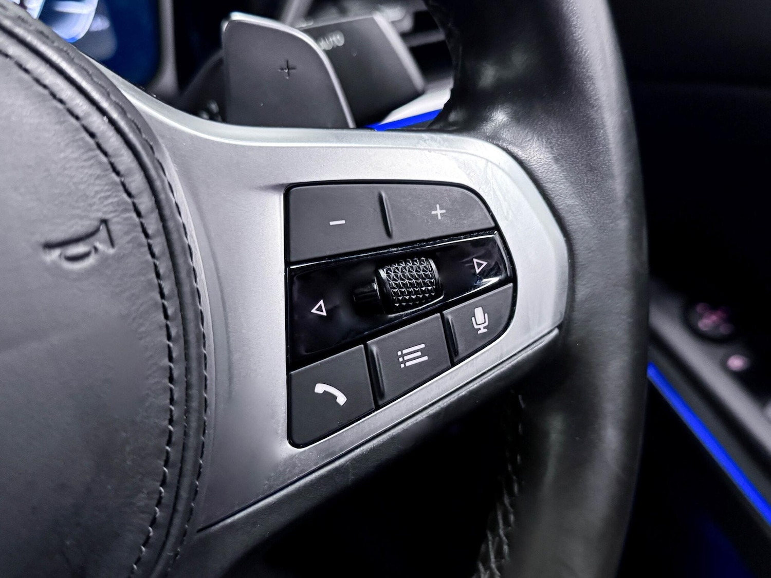 Used BMW 3 Series 2022 for sale - 77029667: Photo 32