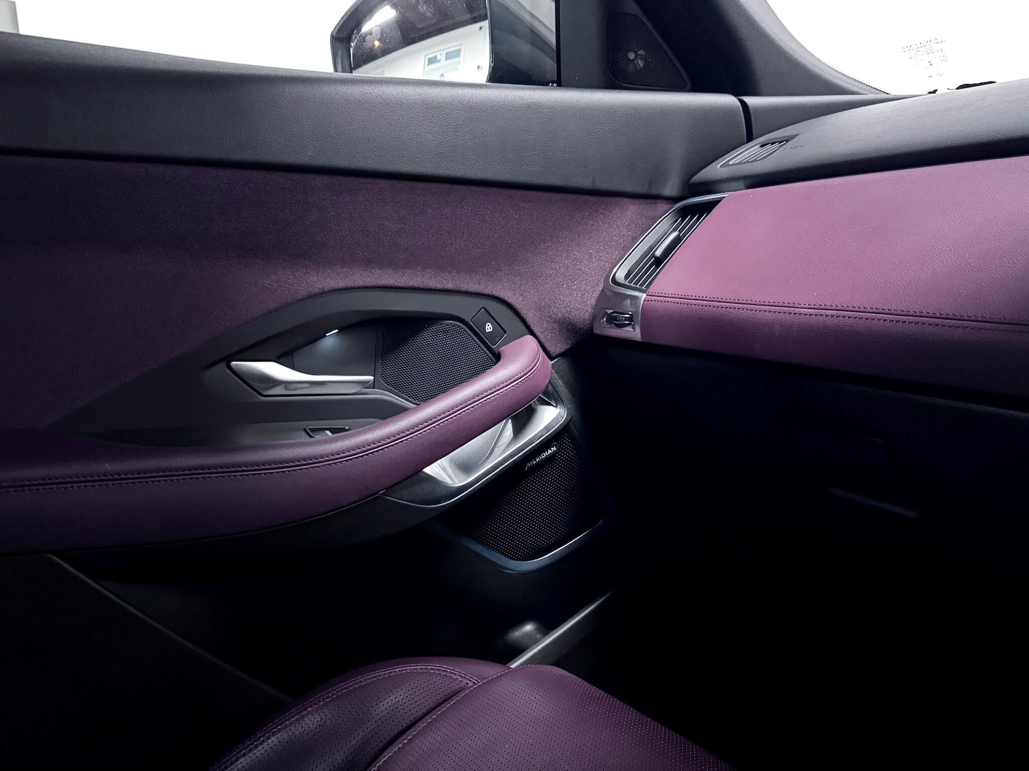 Used Jaguar E-Pace 2022 for sale - 76839777: Photo 29